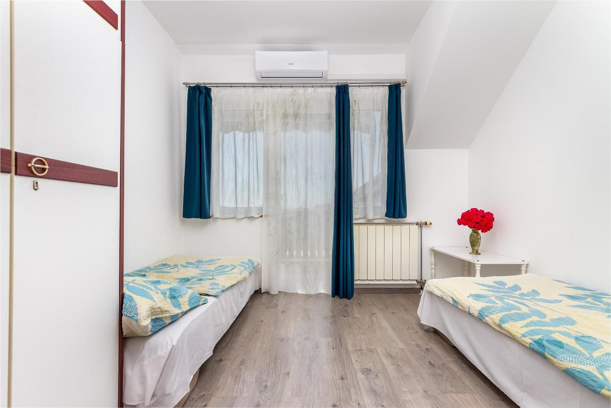Katalin Vendeghaz Hotel Gyenesdiás Exterior photo